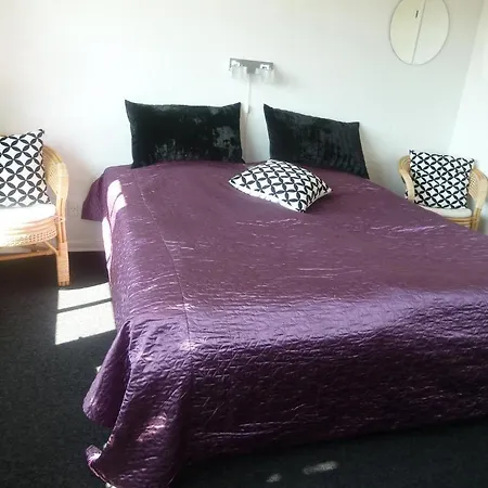 Couette-café Give Bed & Breakfast Give