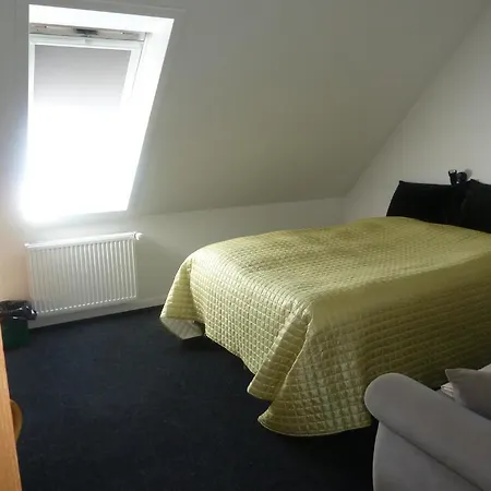 Give Bed & Breakfast Couette-café